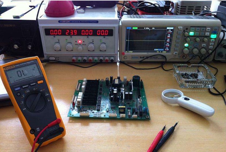 伺服控制器、變頻器電機(jī)、伺服電機(jī)、丹佛斯變頻器、維修變頻器等